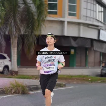 Runner Photo 7992111
