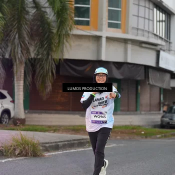 Runner Photo 7992138