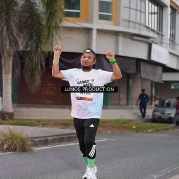 Runner Photo 7992190