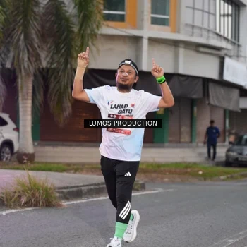 Runner Photo 7992191