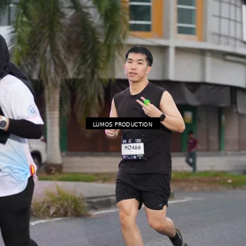 Runner Photo 7992227