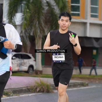 Runner Photo 7992236