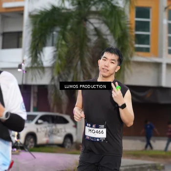 Runner Photo 7992237