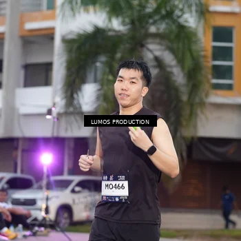 Runner Photo 7992244