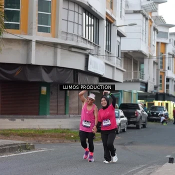 Runner Photo 7992265