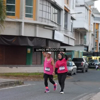 Runner Photo 7992272