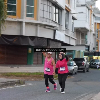 Runner Photo 7992273