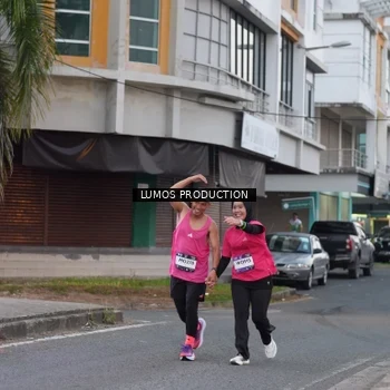 Runner Photo 7992275