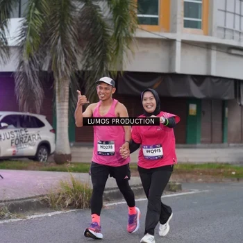 Runner Photo 7992317