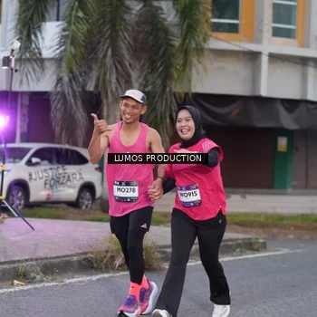 Runner Photo 7992329