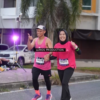 Runner Photo 7992336