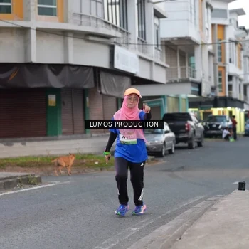 Runner Photo 7992354