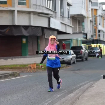 Runner Photo 7992359