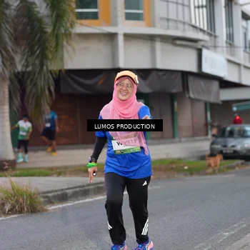 Runner Photo 7992399