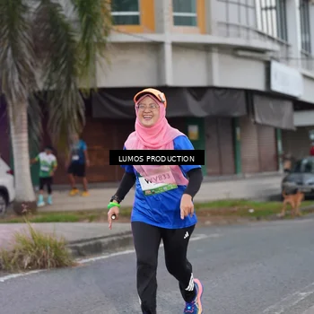 Runner Photo 7992402
