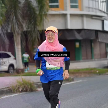 Runner Photo 7992411