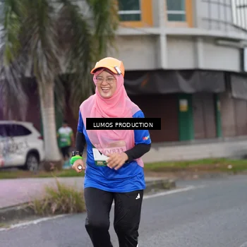 Runner Photo 7992416
