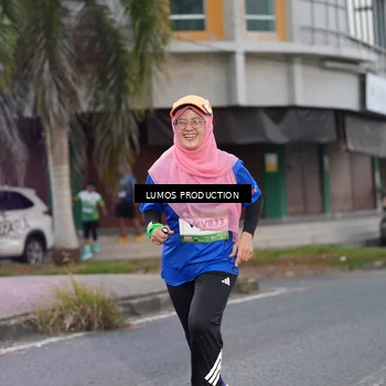Runner Photo 7992418