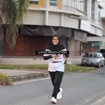 Runner Photo 7992425