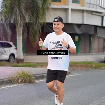 Runner Photo 7992541