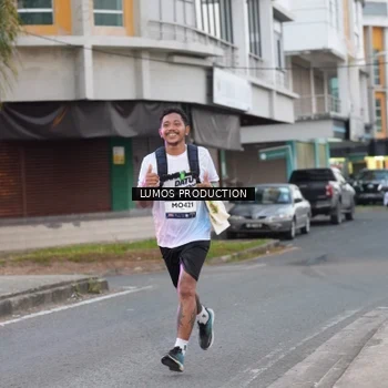 Runner Photo 7992567