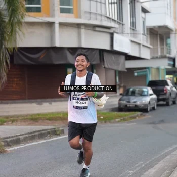 Runner Photo 7992571