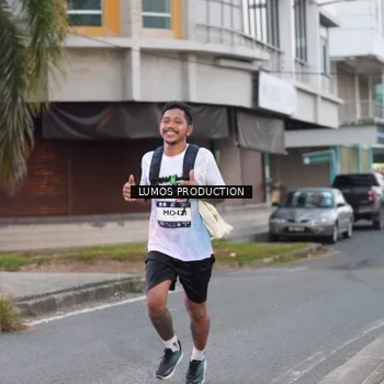 Runner Photo 7992573