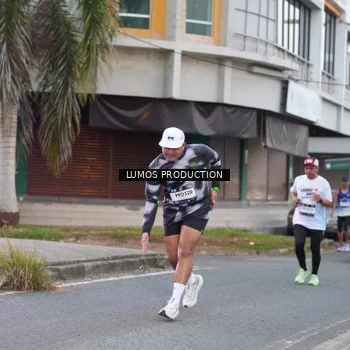 Runner Photo 7992650