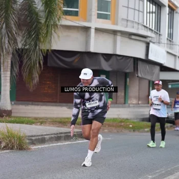 Runner Photo 7992651
