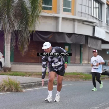 Runner Photo 7992655