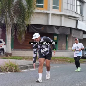 Runner Photo 7992660