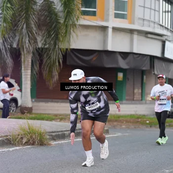 Runner Photo 7992665