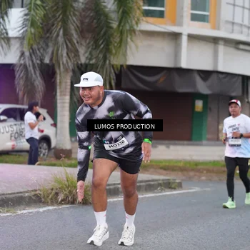 Runner Photo 7992676