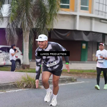 Runner Photo 7992677