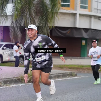 Runner Photo 7992680
