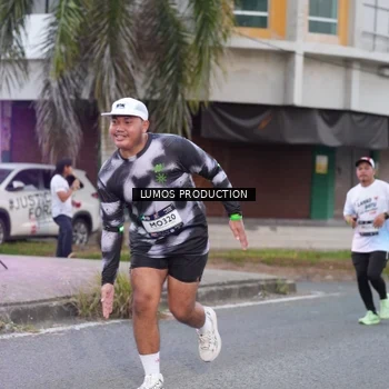 Runner Photo 7992685