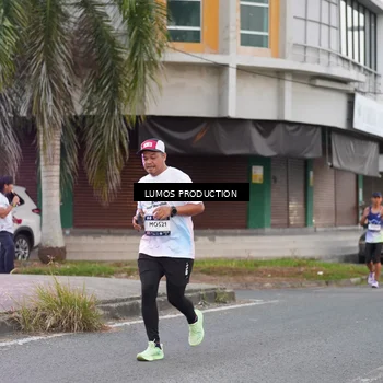 Runner Photo 7992688