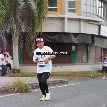 Runner Photo 7992695