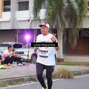 Runner Photo 7992701