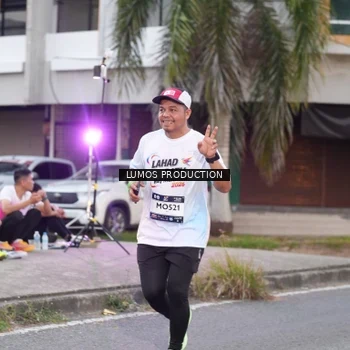 Runner Photo 7992704