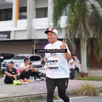 Runner Photo 7992709