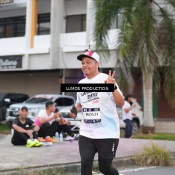 Runner Photo 7992713