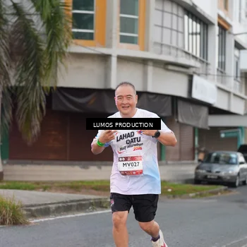 Runner Photo 7992737