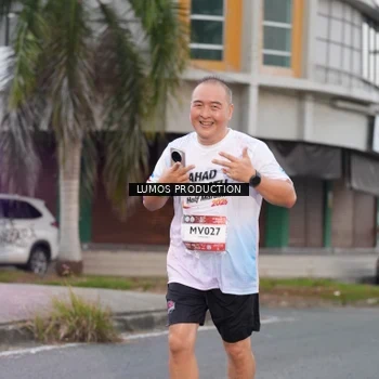 Runner Photo 7992753
