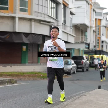 Runner Photo 7992768