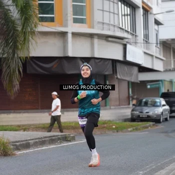 Runner Photo 7992858