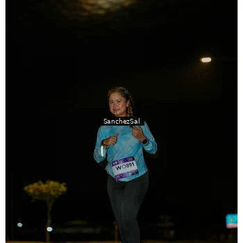Runner Photo 7992875