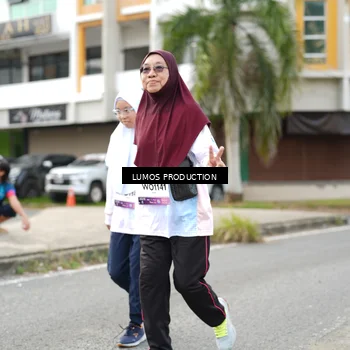 Runner Photo 7993049