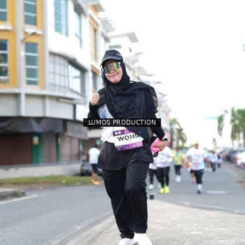 Runner Photo 7993071
