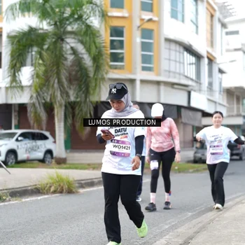 Runner Photo 7993263